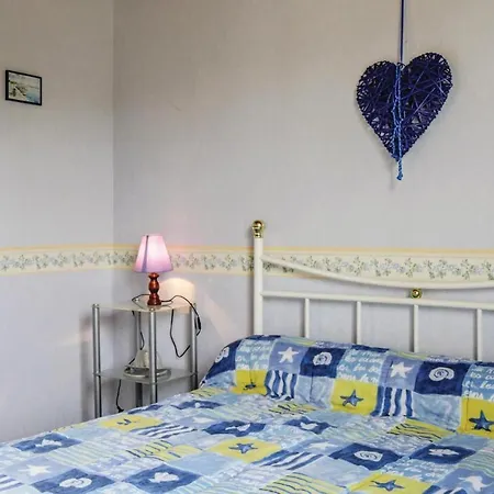Ferienhaus 2 Bedroom Amazing In Sur Mer Anneville-sur-Mer