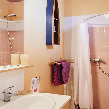 2 Bedroom Amazing In Sur Mer Ferienhaus