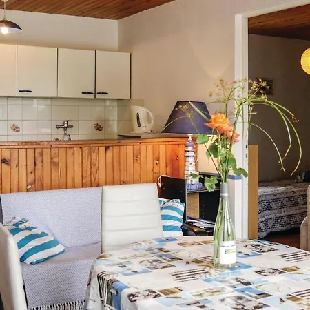 2 Bedroom Amazing In Sur Mer