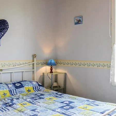 2 Bedroom Amazing In Sur Mer Ferienhaus
