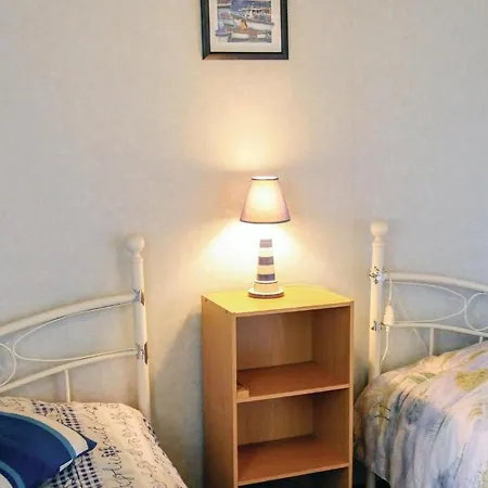 2 Bedroom Amazing In Sur Mer Ferienhaus *